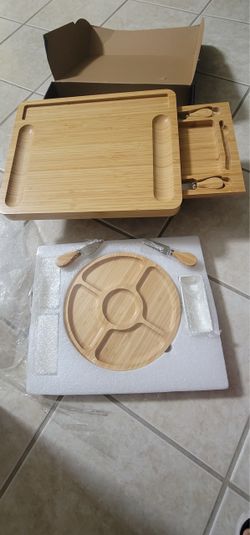 BRAND NEW-Large Bamboo Charcuterie Board Set