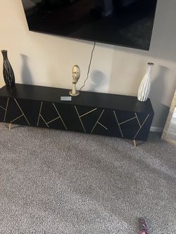 Tv stand