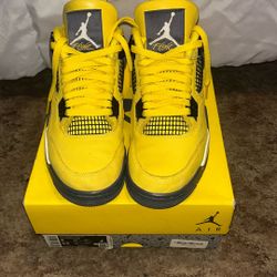 Tour Yellow/Dark Blue Grey Air Jordan 4 Retros