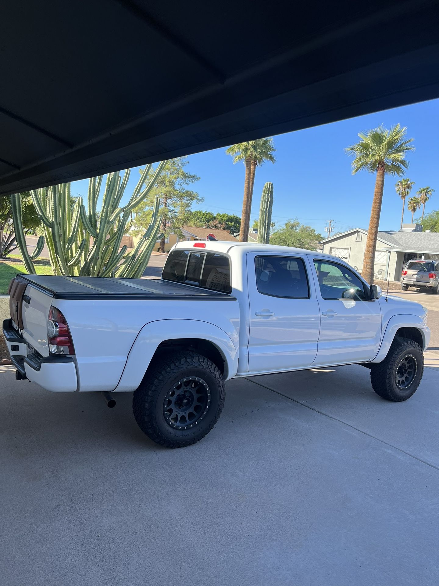 285/70r17  Tires Toyota Tacoma 