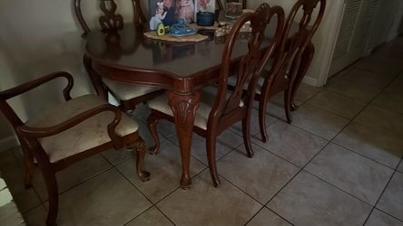 Free Wood Dining Table