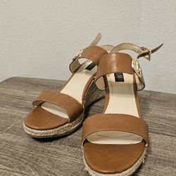 Tan/brown heels brand new size 10