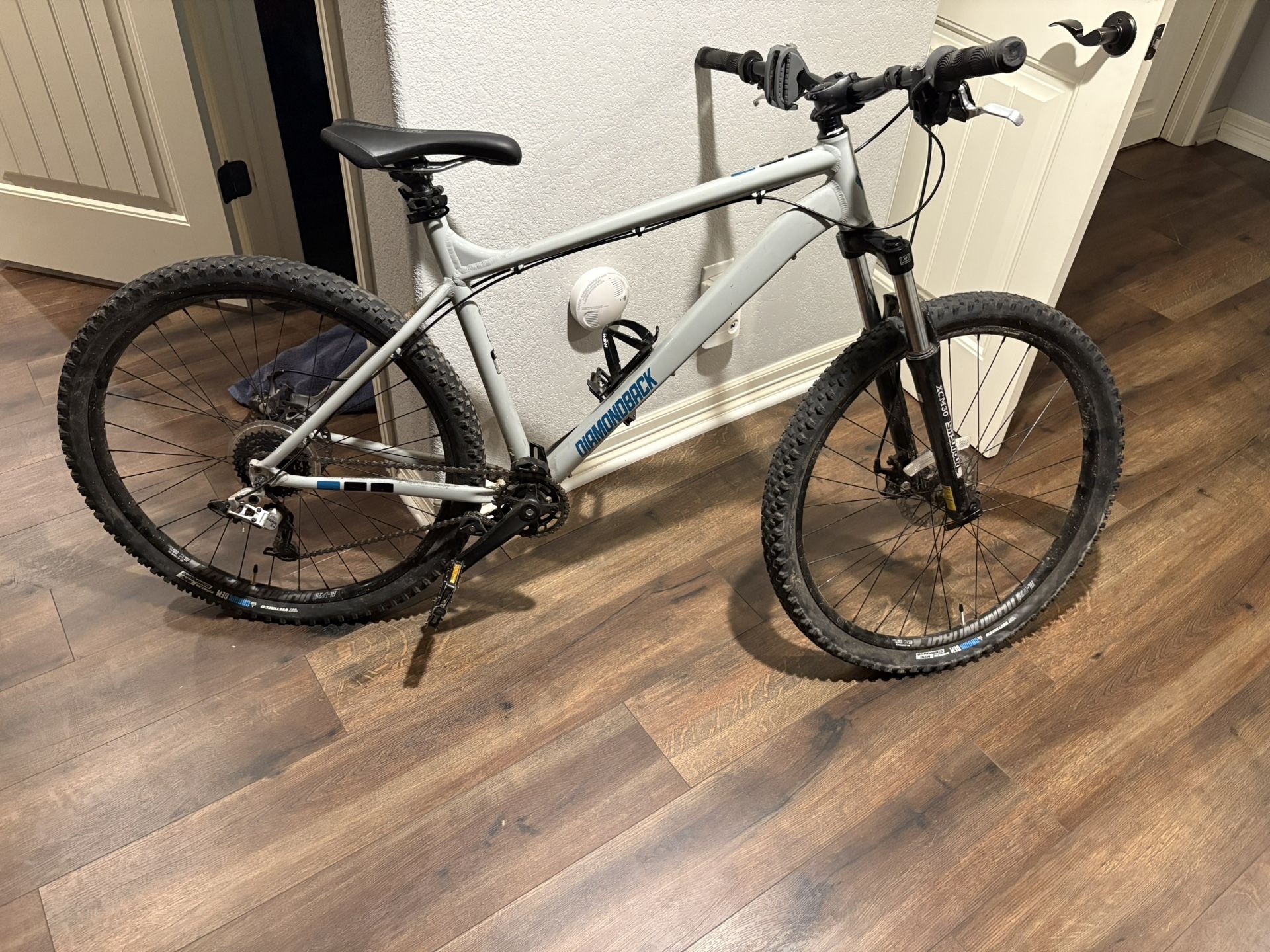 Diamondback Hook LG