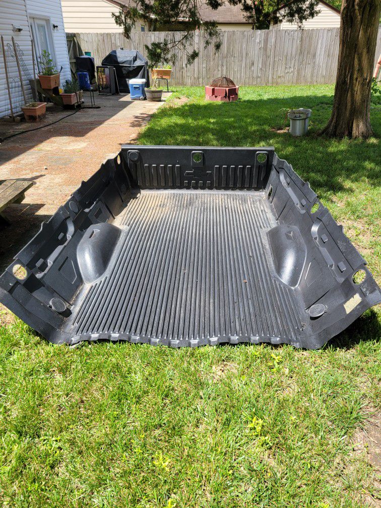 2017 Chevy Bed Liner 8ft 