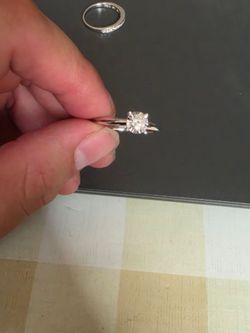 Natural diamond round solitaire bridal set in 10k gold