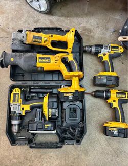 20V MAX CORDLESS 9 TOOL COMBO KIT