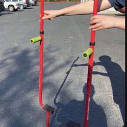 Walk-A-Roo Stilts
