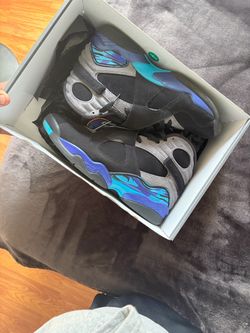 Jordan 8 size 9.5 2025