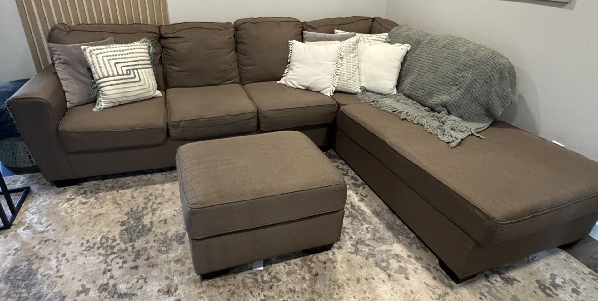 FREE COUCH