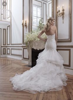 Beautiful Wedding Dress!!