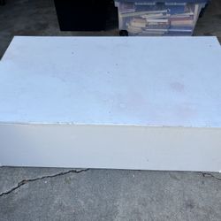 Wooden Washer And Dryer Pedestal 