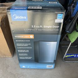 Midea 3.3 Cu Ft Refrigerator - 110 Volts