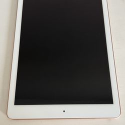 Apple - iPad 6th gen with Wi-Fi - 32GB - Gold 