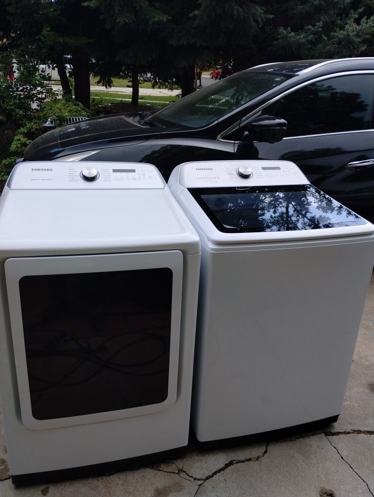 Drier And Washer Machines Set 
