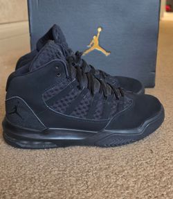 Jordans size 7y