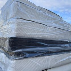 *New Memory Foam Mattress - Free Delivery! Twin Full Queen King Cal King* Cama Bed Box Spring