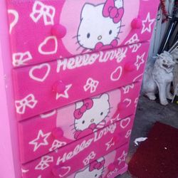 Se Vende Mueble De HELLO KITTY