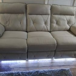 Power Reclining Couches