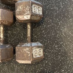 Dumbbell 