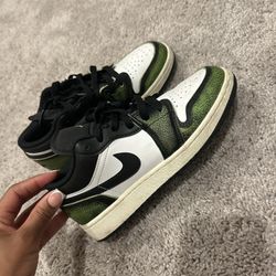 Jordan 1 Low Size 5 Boys/ Kids