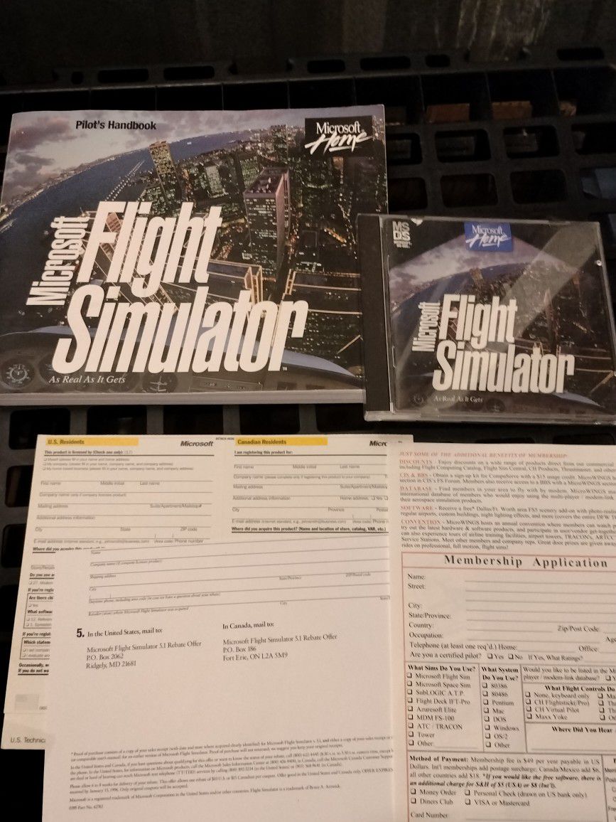 Vintage 1996 Microsoft Flight Simulator PC