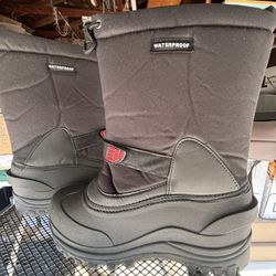 Land Mark Snow Boots 