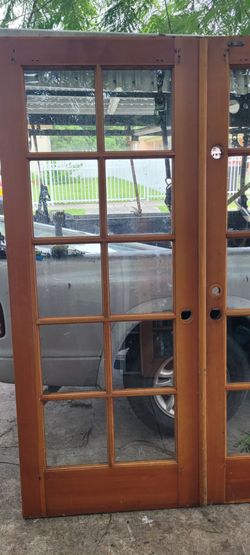 # puerta francesa 64 x79