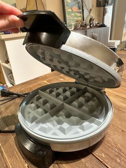 Oster Waffle Maker
