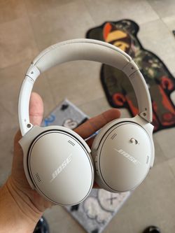 Bose Quietcomfort Noise canceling headphones moonlight grey