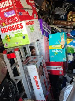 Diapers Size Pampers Size 3 & Kirkland 3,4,5