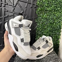 Aj4 Nike Air jordan 4 retro Military Black  Size 7,7.5,8,8.5,9,9.5,10,10.5,11,12 