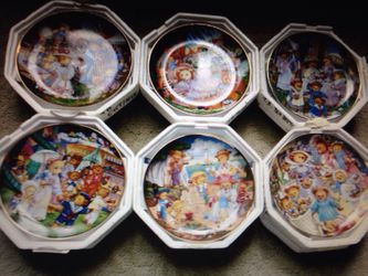 Set of 6 teddy bear reunion plates new in box