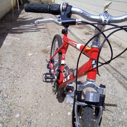 GT AGGRESSOR 3.0 ALUM FRAME ATB MTN BIKE REFURBISHED OBO 