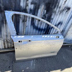 2018 Ford Fusion Right front door shell