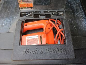 VINTAGE BLACK & DECKER 2-SPEED JIG SAW MODEL 7531 IN CASE SOLD AS SHOWN & AS IS