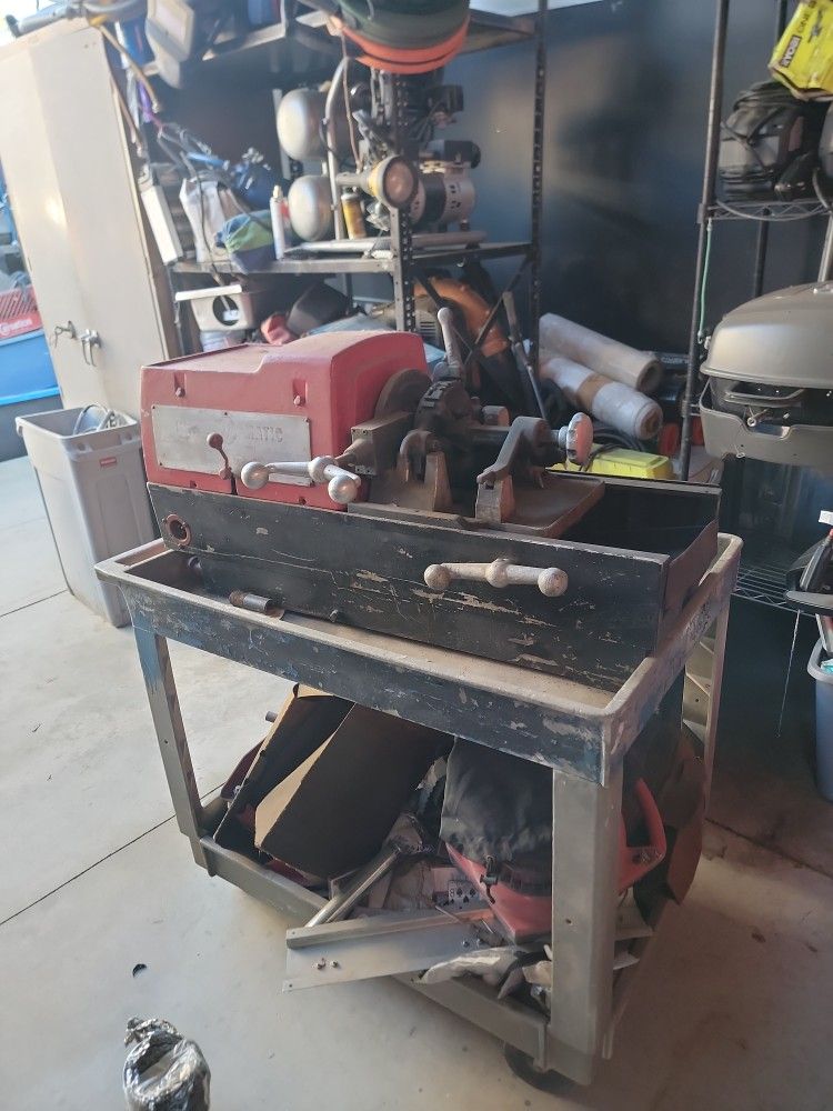 Makina Para Haser Roscas En Tuberias Galvanisadas Y Para Gas