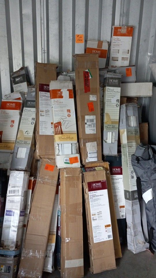 New Lot Of Blinds  60 Pieces