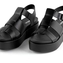 Soda Shoes Size 7 Used 