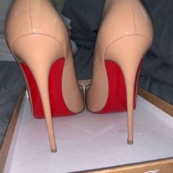 Christian Louboutin So Kate Heels Size 39 (120)mm