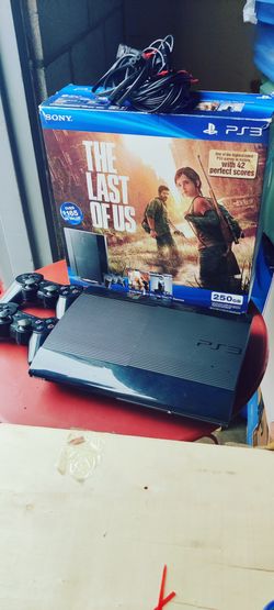 Sony PS3 Console, Accessories & 50 Games
