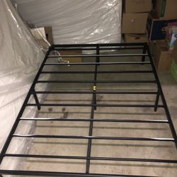 14in Metal Black Bed Frame 