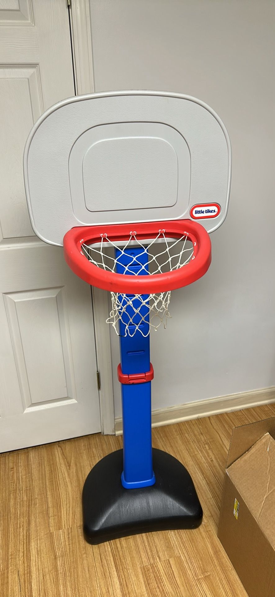 Kid’s Basketball Hoop