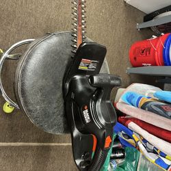 Black And Decker Hedge Trimmer