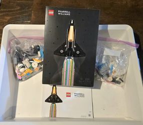 LEGO set - Pharrell Williams (incomplete, but mostly there)