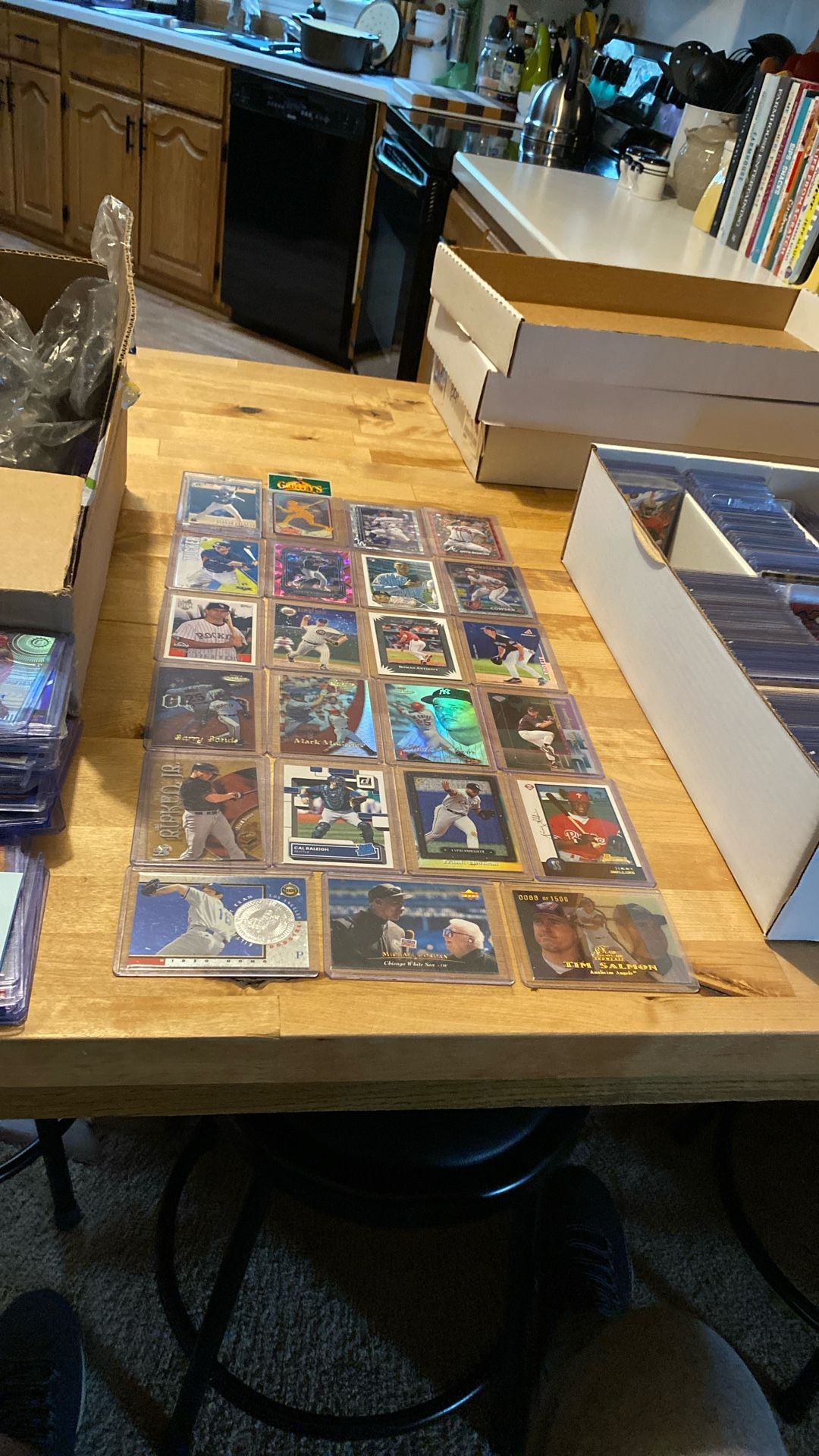 Baseball Cards Past & Present (23) Cards