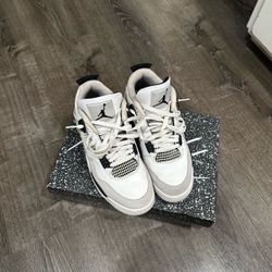 Jordan 4 Military Black