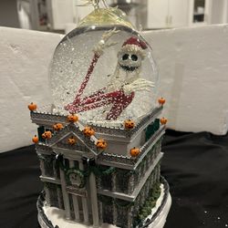 Nightmare Before Christmas Santa Jack/Zero Snow Globe 