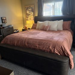 King Size Adjustable Bed Set W/storage, Bluetooth, Led Lights+nigh Night Stands And Dressers