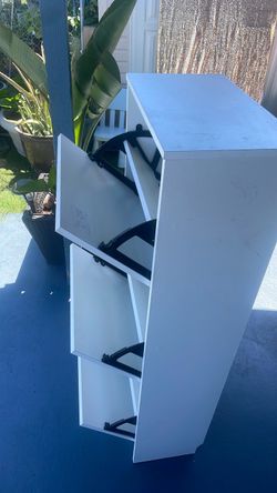 Shoes rack