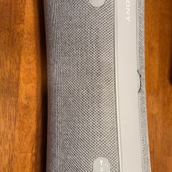 🚨 Sony Portable Speaker 🔊 🚨 ($190)